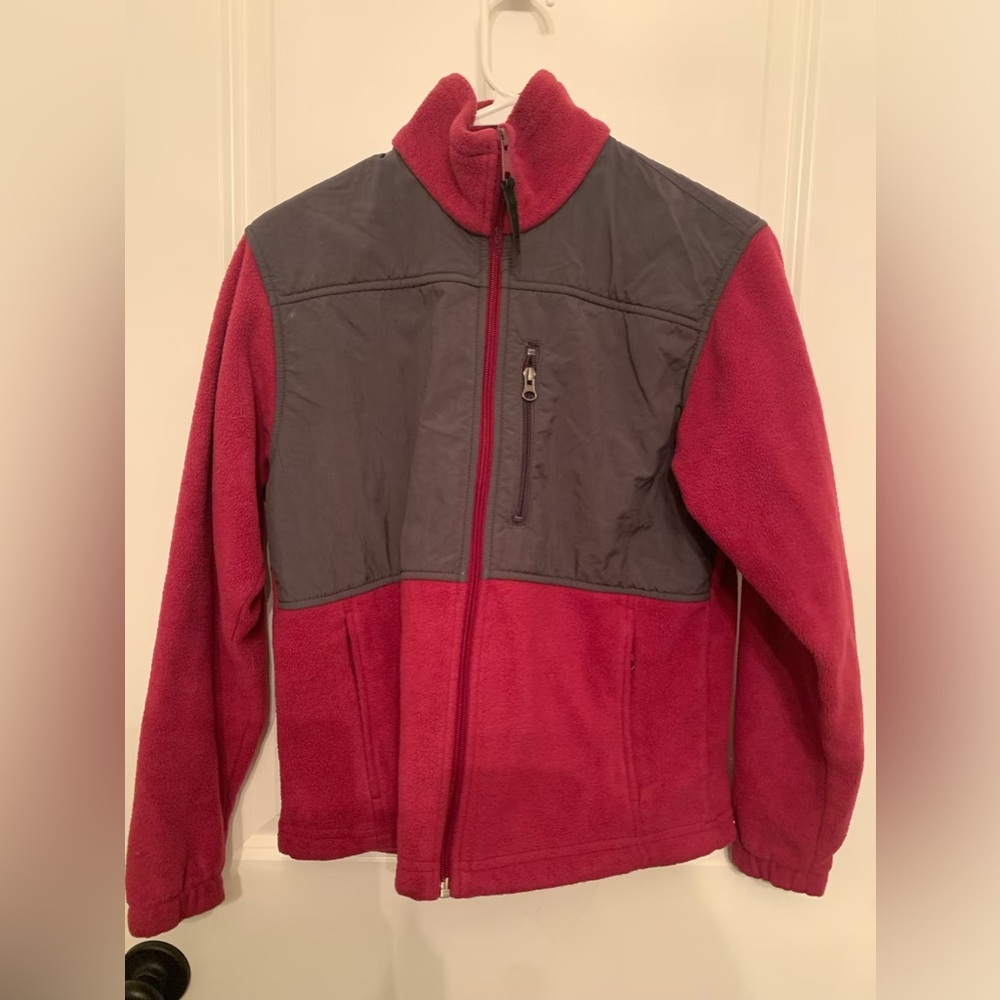 Full zip fleece jacket - good condition. Maroon color